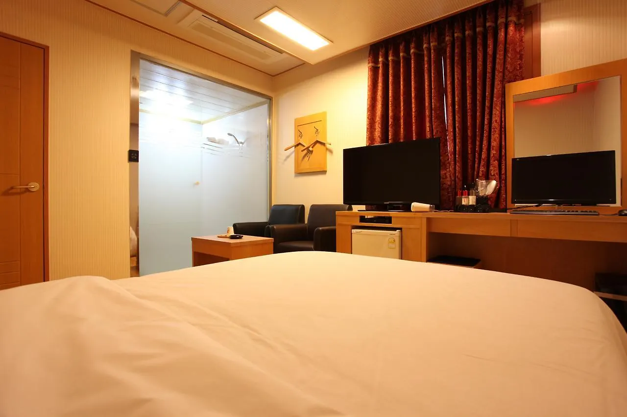 Prince Hotel Seoul 2*,  South Korea